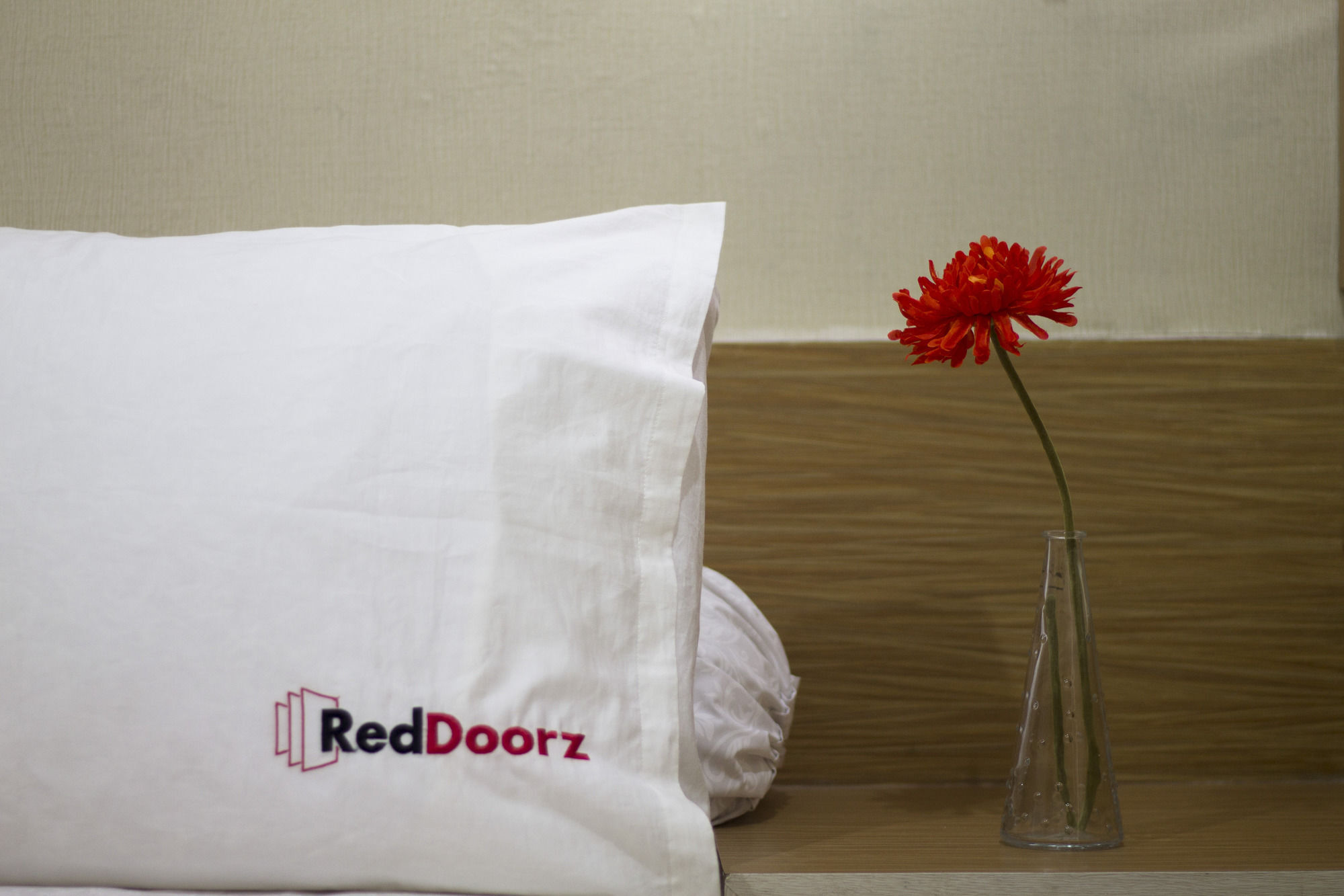 Reddoorz Plus @ Karet Setiabudi Джакарта Екстериор снимка